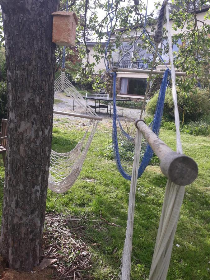 Dinant La Bergeronnette Avec La Chaleur Du Feu De Bois Et Le Jardin Βίλα Εξωτερικό φωτογραφία